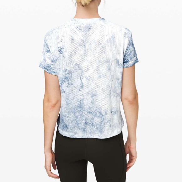 Lululemon Train to Be Short Sleeve in White/Luna Size 4 - Picture 2 of 8